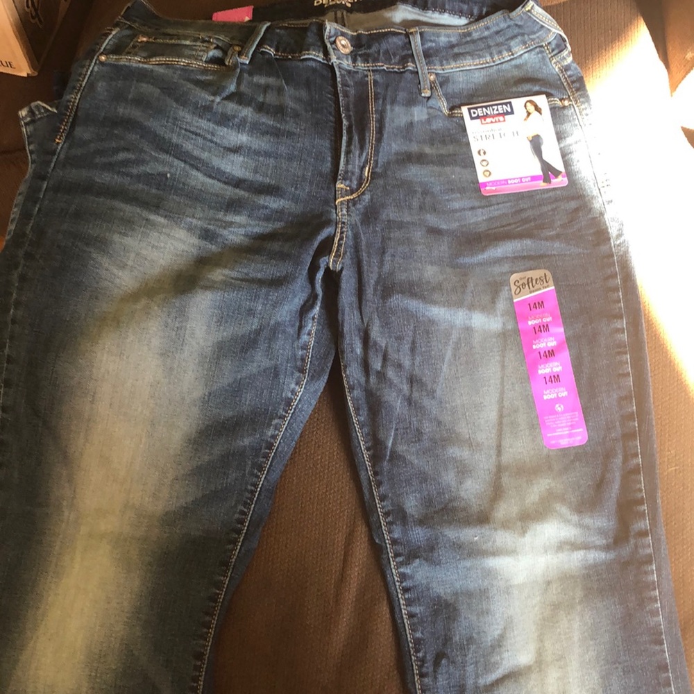 Women Denizen Stretch Boot Cut Jeans